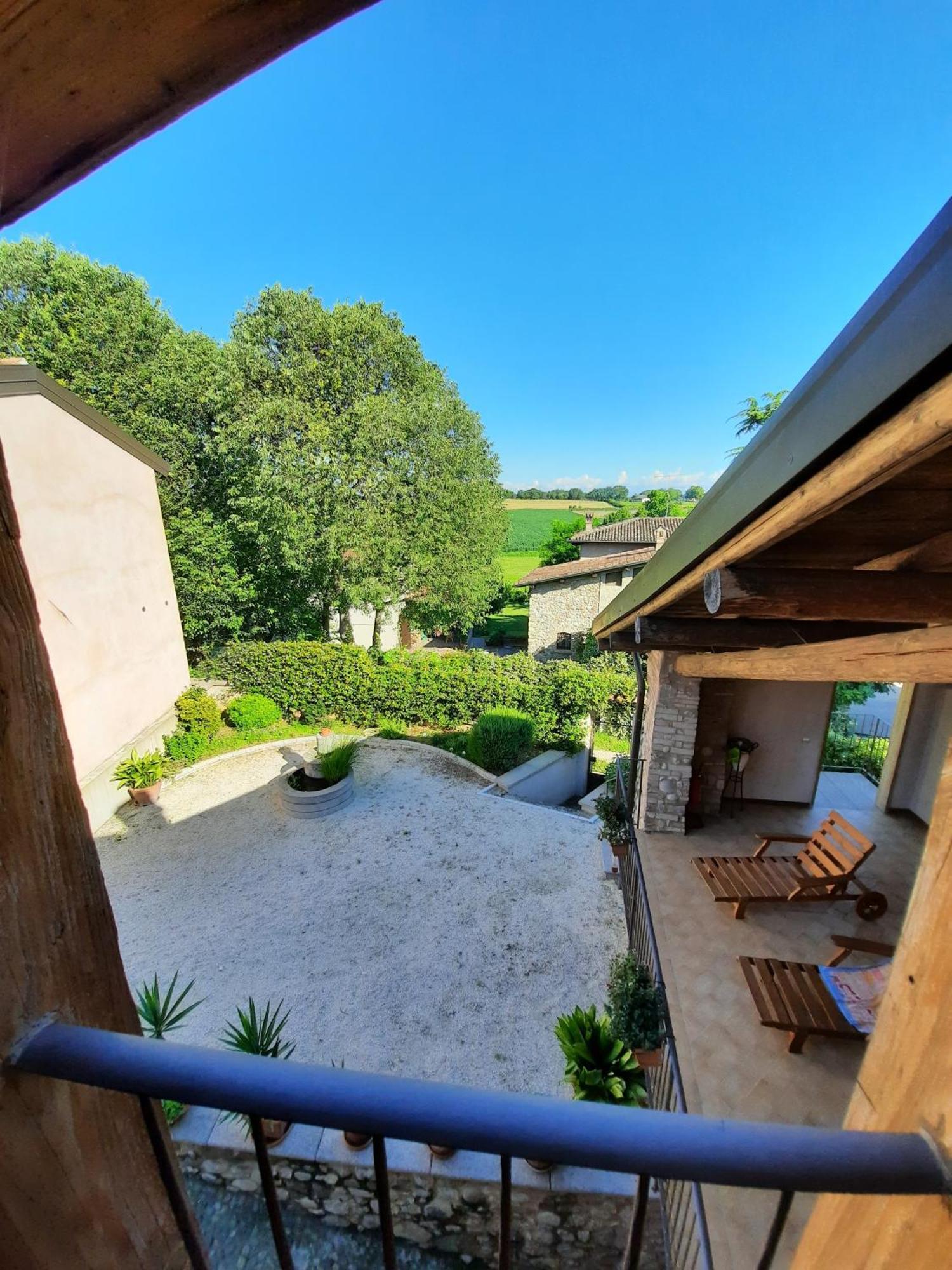 Corte Davini Agriturismo مونزامبانو المظهر الخارجي الصورة