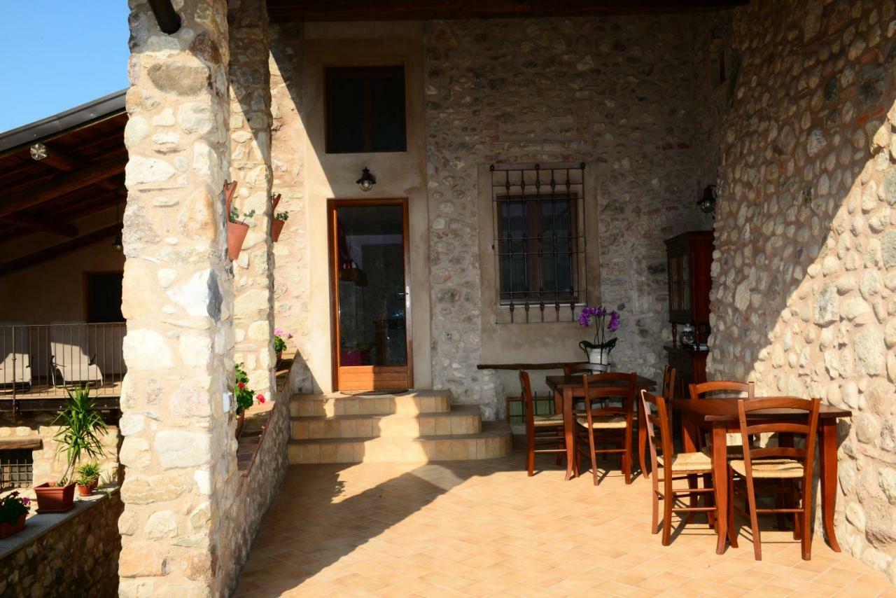 فيلا Corte Davini Agriturismo مونزامبانو المظهر الخارجي الصورة