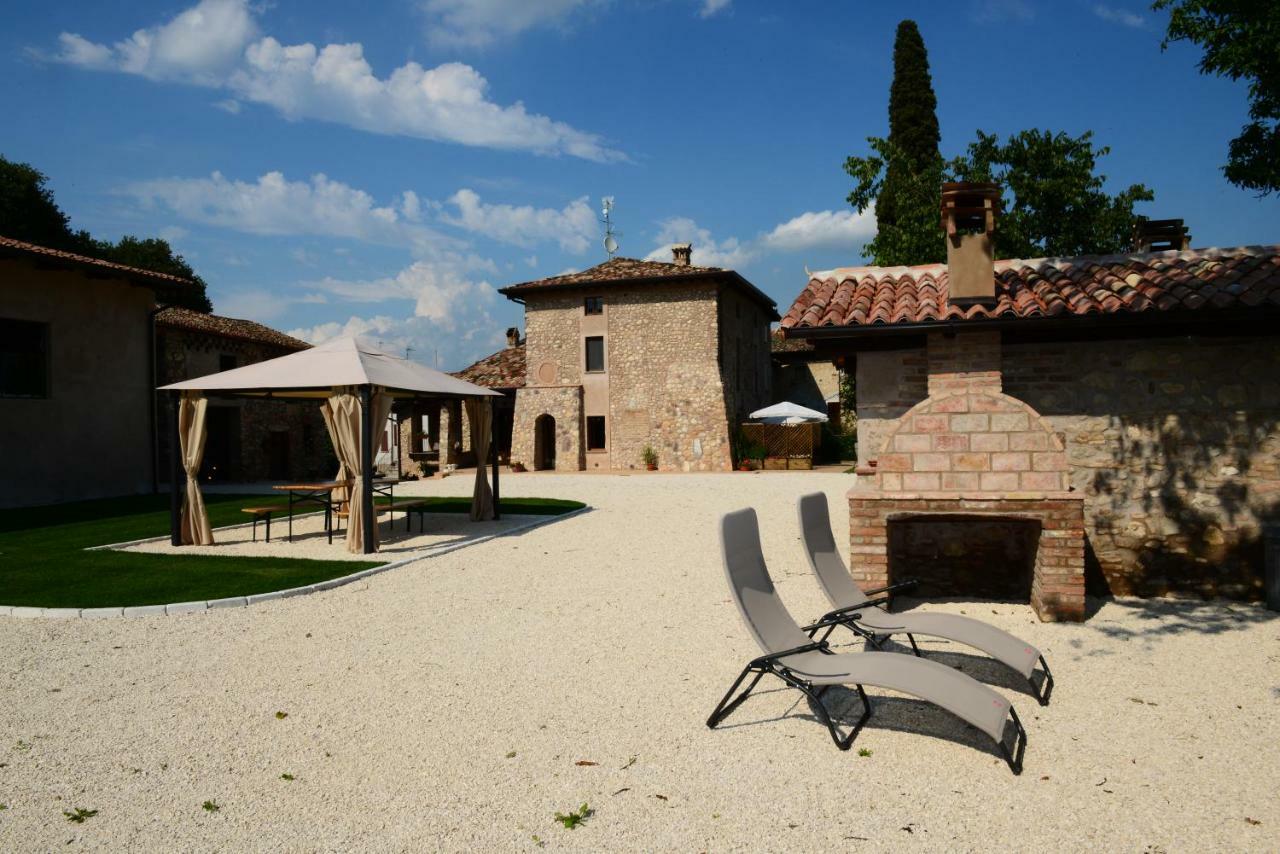 Corte Davini Agriturismo مونزامبانو المظهر الخارجي الصورة