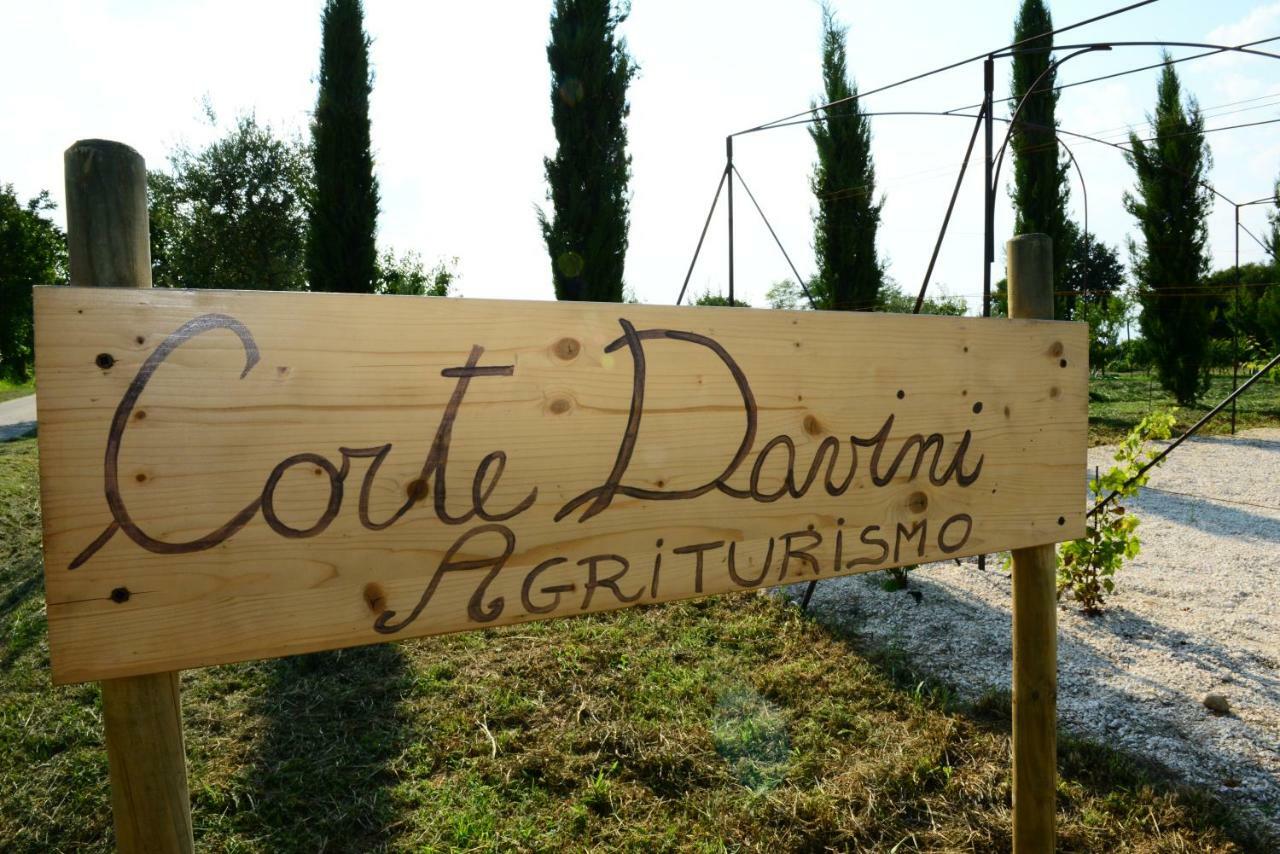 Corte Davini Agriturismo مونزامبانو المظهر الخارجي الصورة
